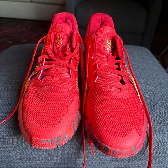 Adidas D.O.N.Issue 1 Marvel SpiderMan Red Basketball Shoes Men's Size 9.5 - Picture 2 of 8